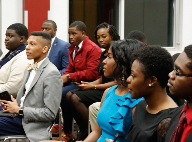 Students from the University of Alabama, Shelton State Community College, and Stillman College meet with Danny Glover before the Legacy Banquet.